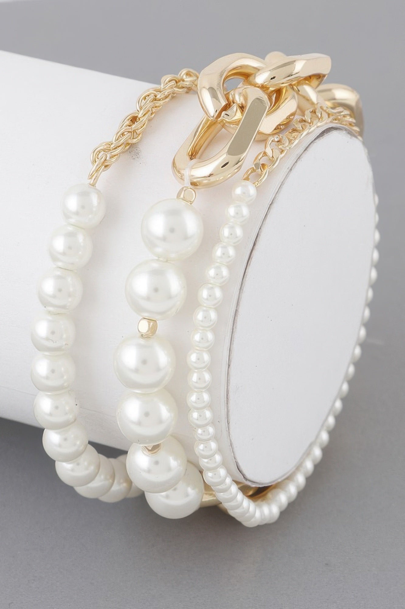 GRAMERCY Multi Pearl Chain Bracelet - New Collection PARIS LE MARAIS - BYMANYC ® New York - BYMANYC ® New York  
