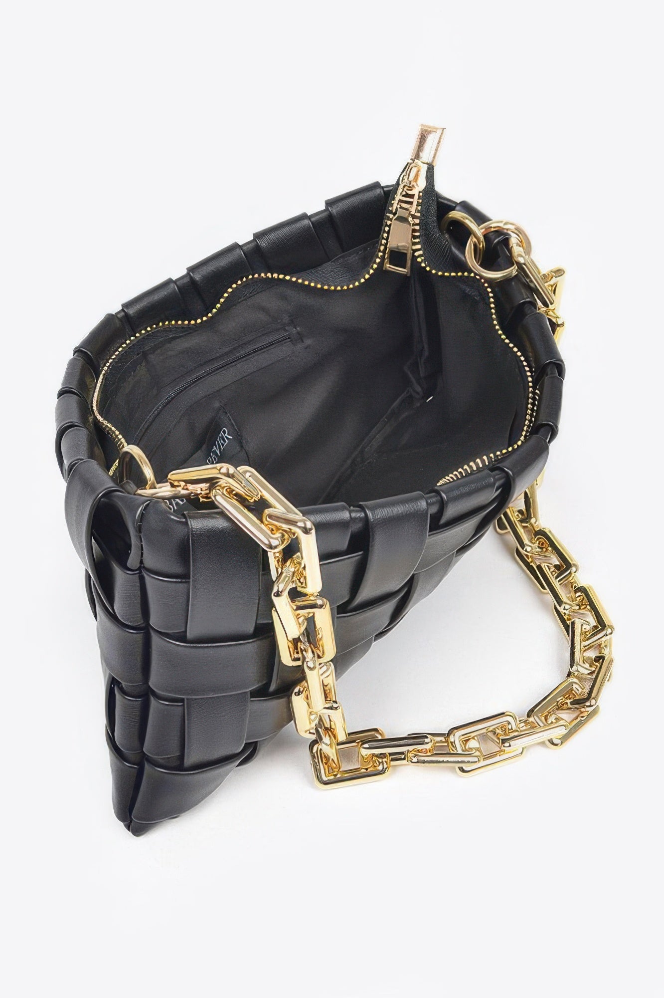  MALIBU Braided Chain Crossbody - New Collection Los Angeles - BYMANYC ® New York  NYC Wholesale Boutique Inventory - No MOQ & Ready to Ship