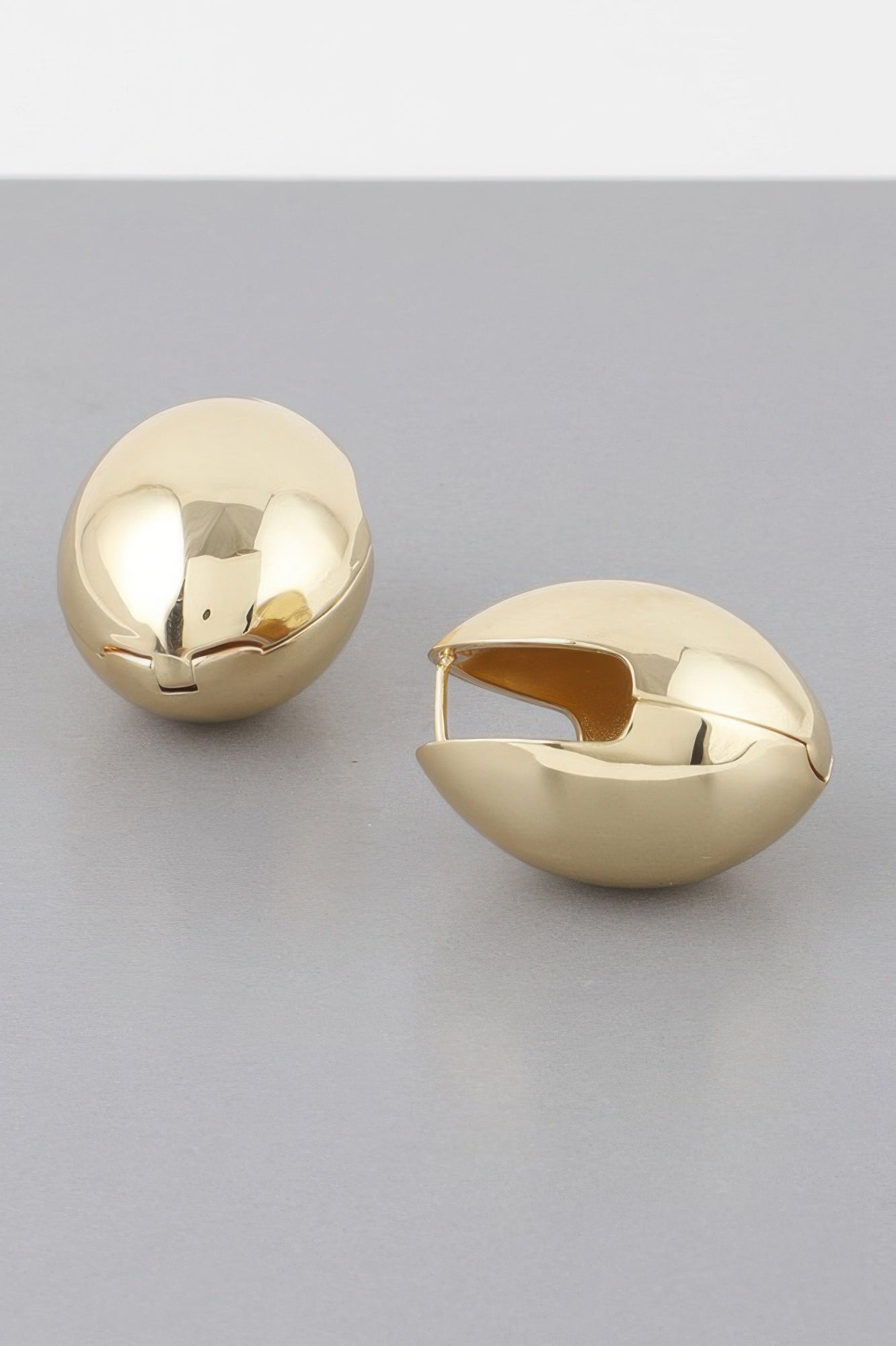  TRIBECA Empty Shell Clasp Earrings: NYFW BYMANYC ® New York  NYC Wholesale Boutique Inventory - No MOQ & Ready to Ship