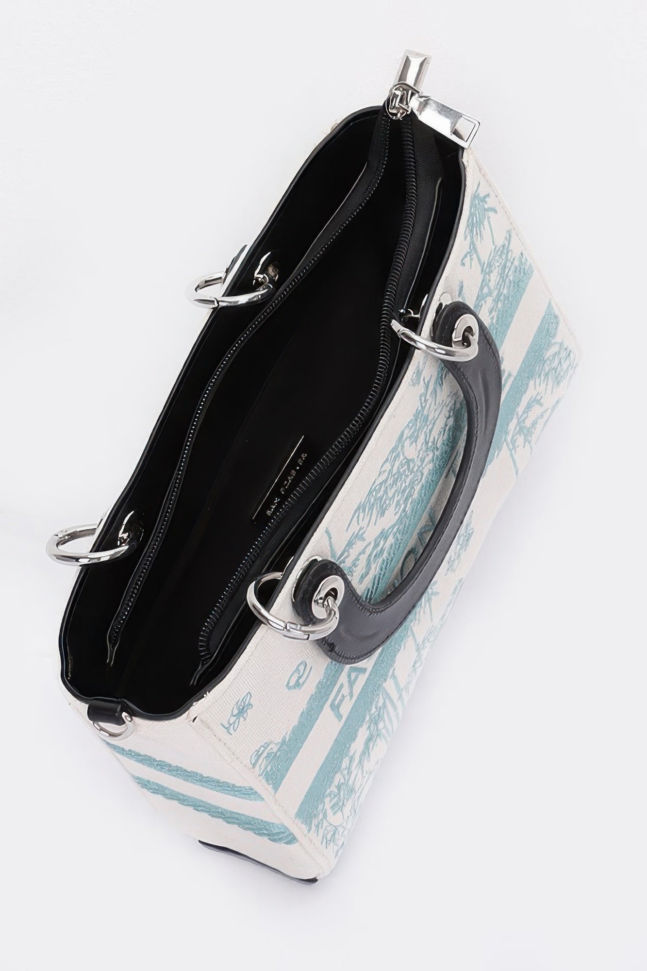  WOMEN'S BAG CHELSEA New Collection BYMANYC ® New York  NYC Wholesale Boutique Inventory - No MOQ & Ready to Ship