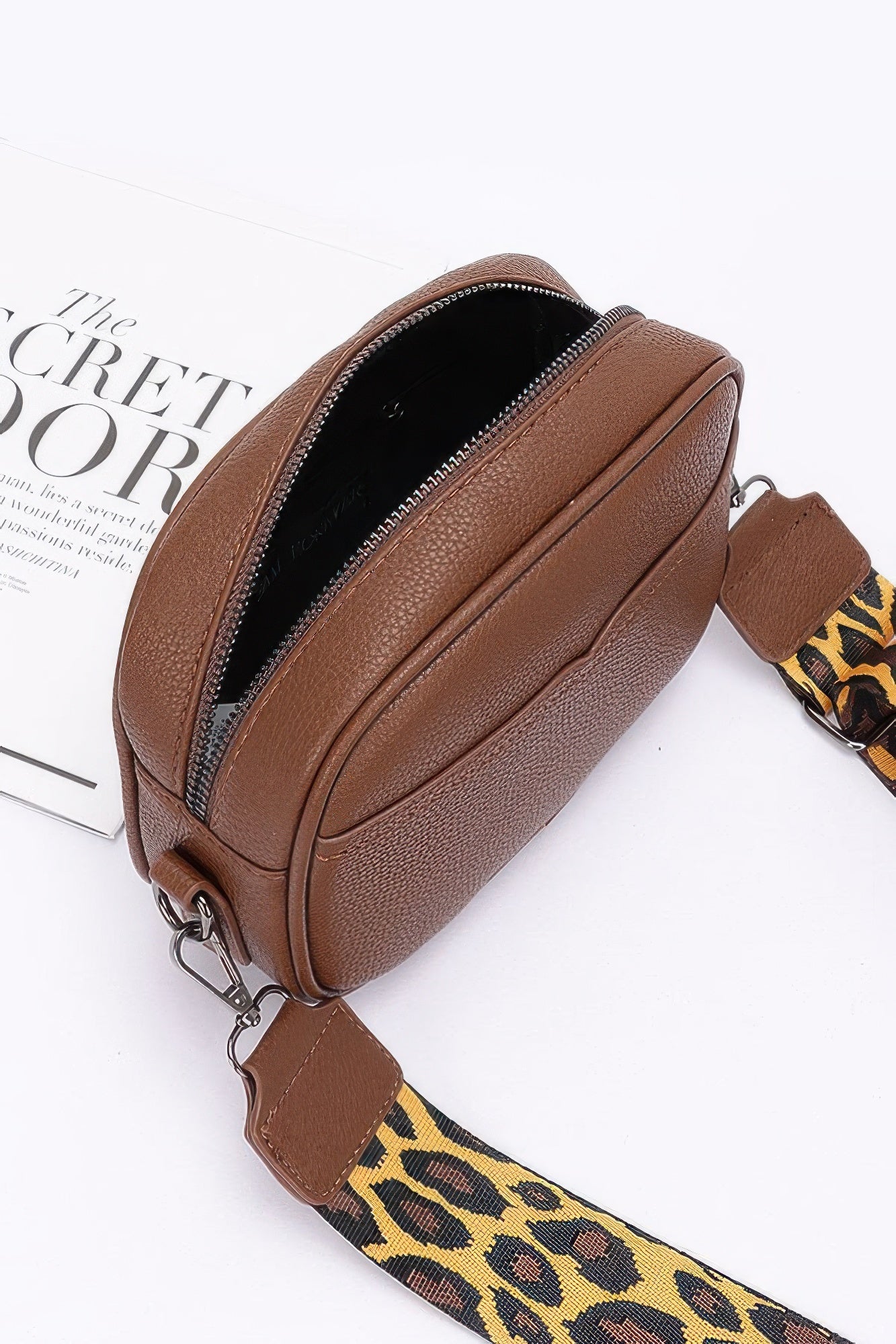  WOMEN'S CAMERA BAG TRIBECA New Collection WALL STREET BYMANYC ® New York  NYC Wholesale Boutique Inventory - No MOQ & Ready to Ship