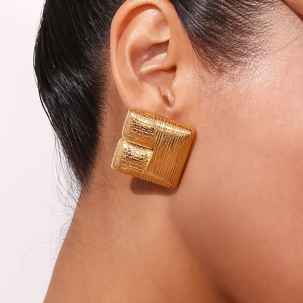  WOMEN'S EARRINGS Gold Color SOHO - BYMANYC ® New York  NYC Wholesale Boutique Inventory - No MOQ & Ready to Ship