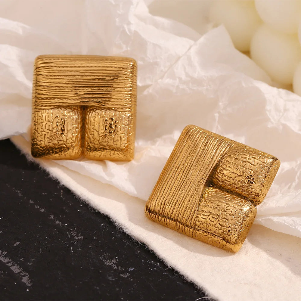  WOMEN'S EARRINGS Gold Color SOHO - BYMANYC ® New York  NYC Wholesale Boutique Inventory - No MOQ & Ready to Ship