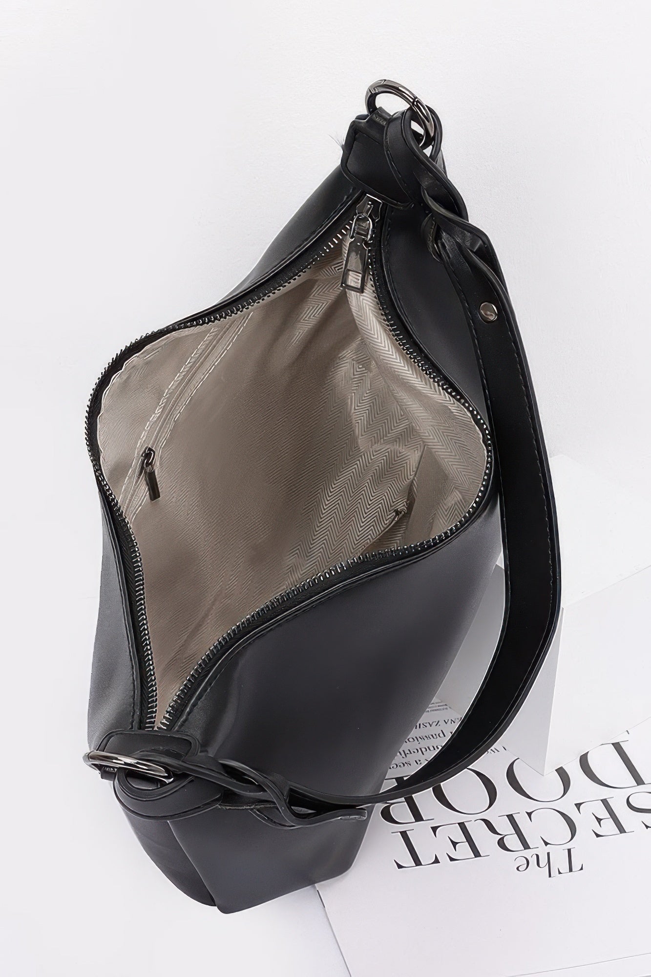  WOMEN'S SHOULDER BAG HUDSON New Collection BYMANYC ® New York  NYC Wholesale Boutique Inventory - No MOQ & Ready to Ship
