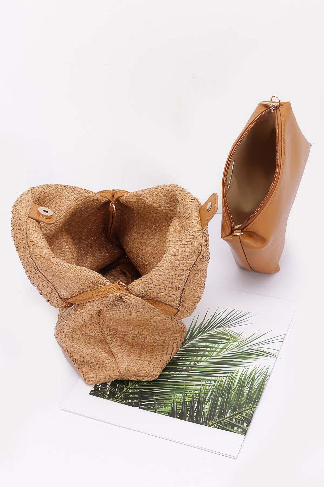  WOMEN'S STRAW BAG CHELSEA New Collection WALL STREET BYMANYC ® New York  NYC Wholesale Boutique Inventory - No MOQ & Ready to Ship