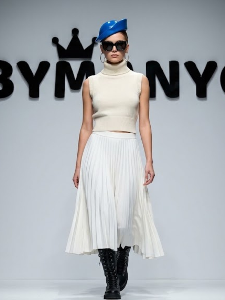 WOMEN'S SWEATERS Ecological Prêt-à-Porter New Collection SOHO BYMANYC ® New York