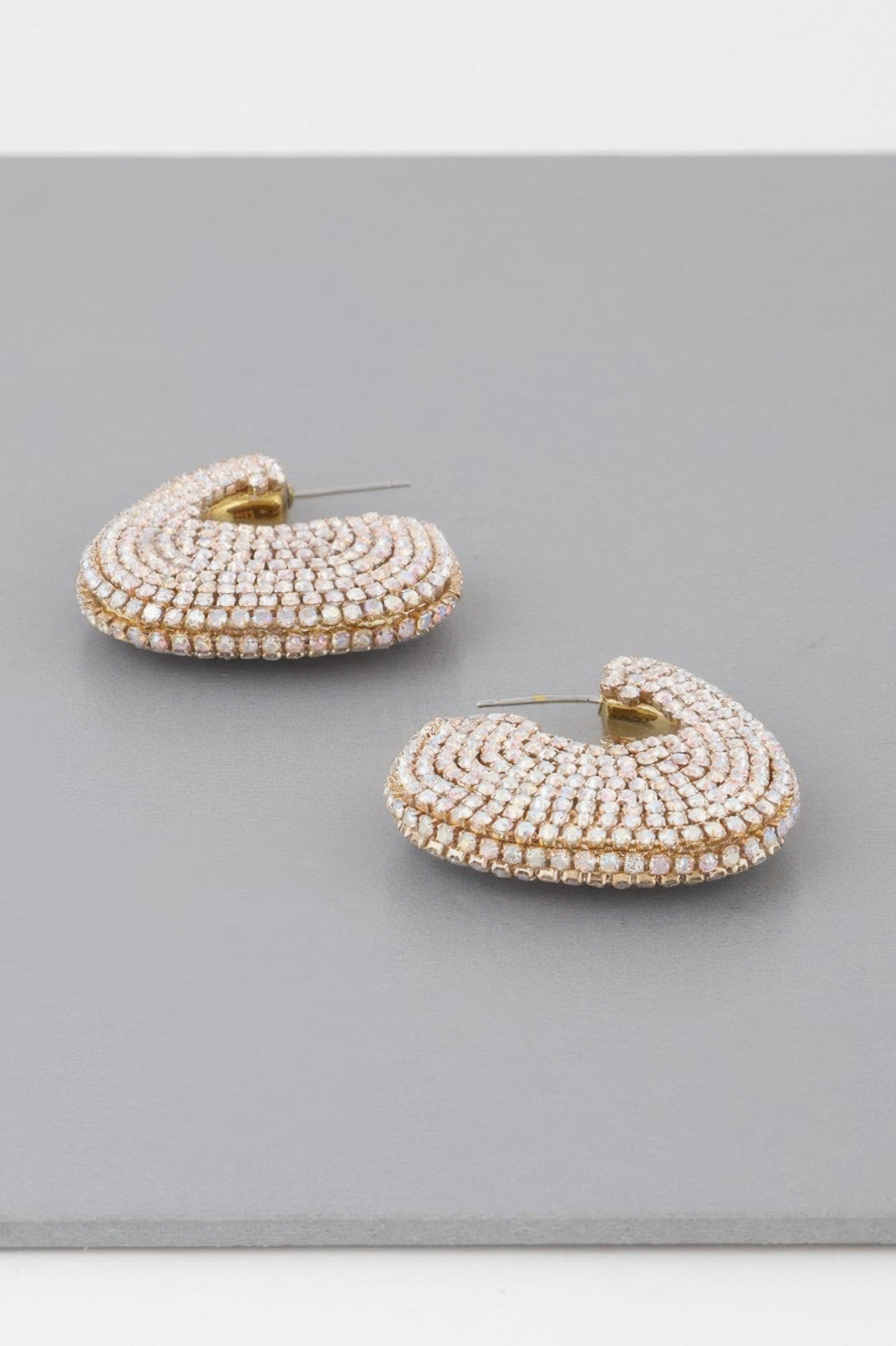  Women's Earrings METRO New Collection Prêt-à-Porter BYMANYC ® New York  NYC Wholesale Boutique Inventory - No MOQ & Ready to Ship