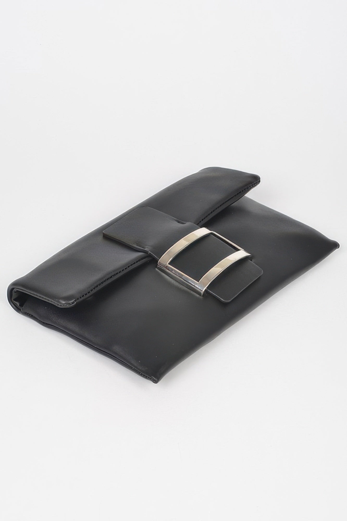  Women's Handbag Metallic Buckle Clutch - MEATPACKING - BYMANYC ® New York  NYC Wholesale Boutique Inventory - No MOQ & Ready to Ship
