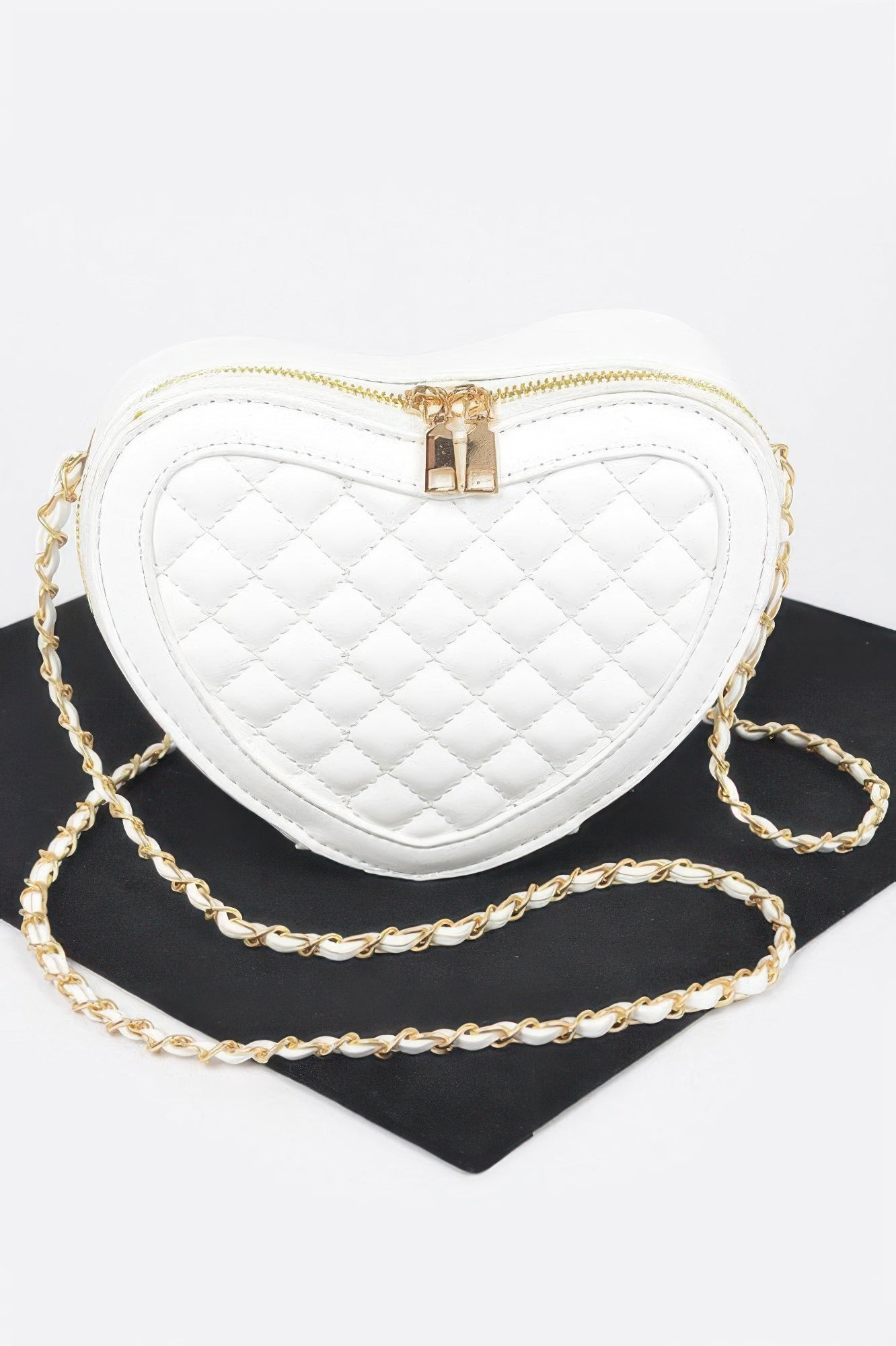  Women's Handbag VALENTINE New Collection Prêt-à-Porter BYMANYC ® New York  NYC Wholesale Boutique Inventory - No MOQ & Ready to Ship