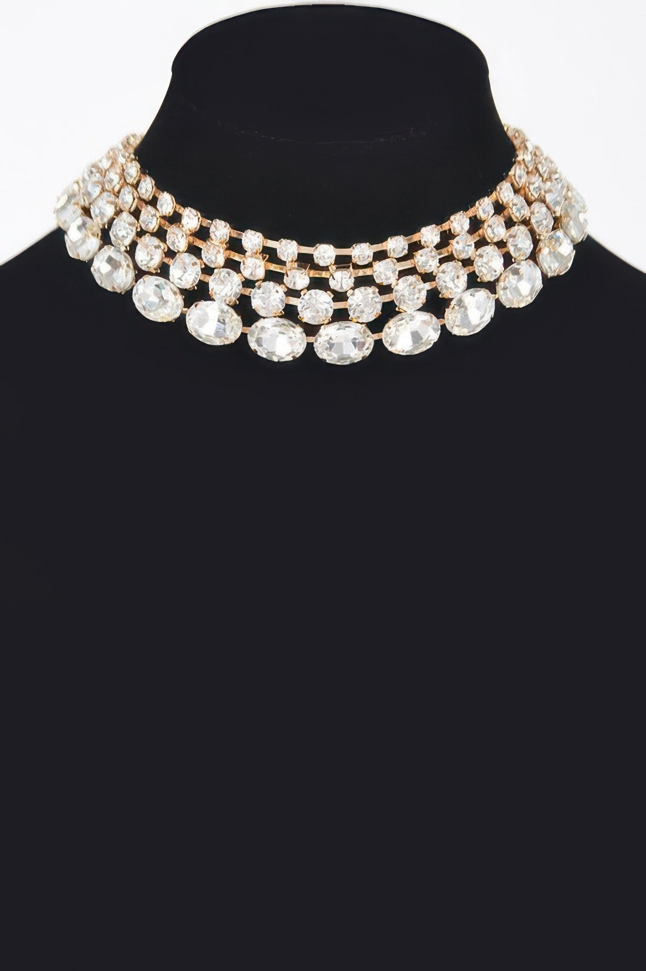  Women's Necklace MET GALA New Collection Prêt-à-Porter BYMANYC ® New York  NYC Wholesale Boutique Inventory - No MOQ & Ready to Ship